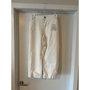 Torrid White Boyfriend Crop Jeans Sz 24